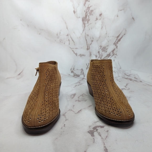 Vionic Bootie Women 6.5 Brown Suede Caramel Daytona Ankle Zip Perforated Tassel - Picture 3 of 12